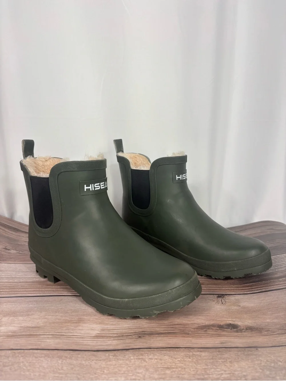 HISEA Olive Green Fleece-Lined Chelsea Rain Boots women’s size 7